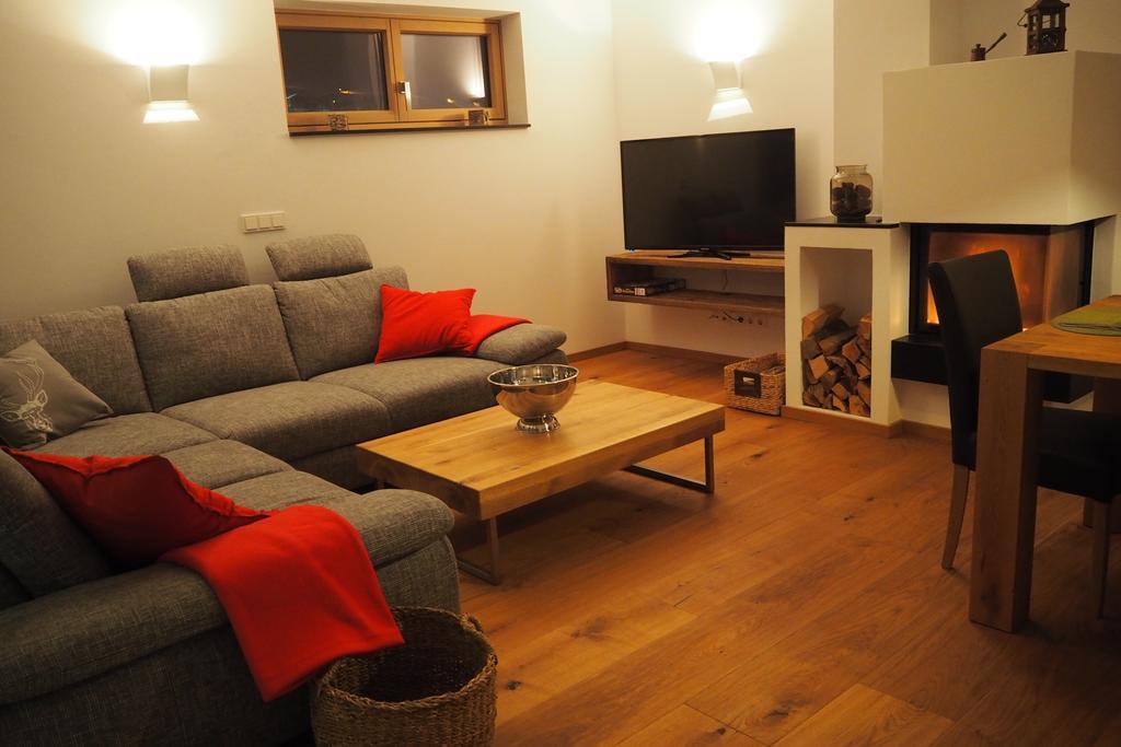 Apartment Smaragdblick Wildkogel Bramberg am Wildkogel Bagian luar foto